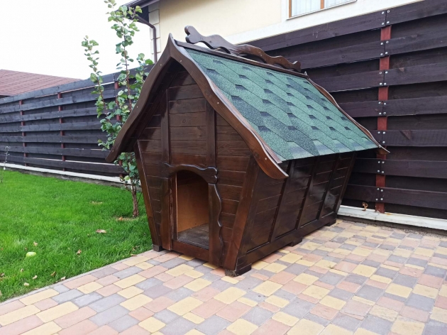 Big insulated kennel (0178)