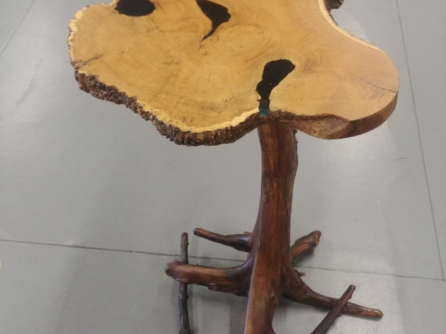 Столик "Root of tree"