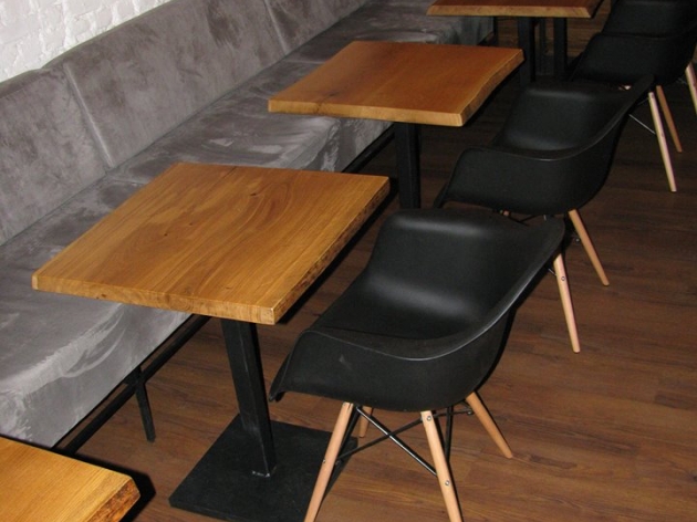 Tables of Oak`s Solid 010