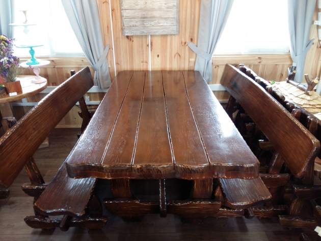 Table BEAR with Benches