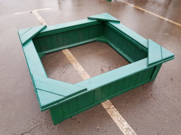 Sandbox (green)