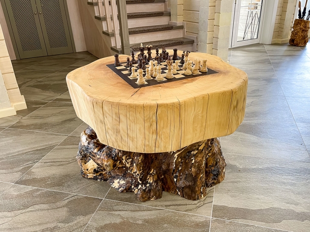 CHESS TABLE (002)