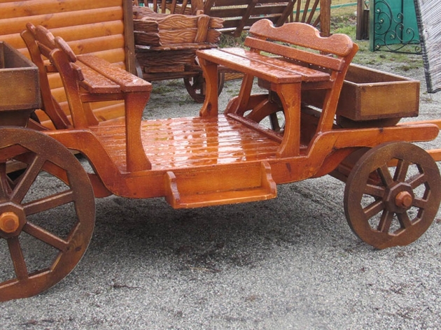 Coach-Parterre of Wood (1113)