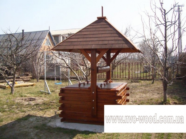Wooden Well  (0068)