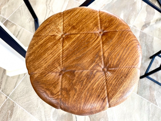 Bar stool