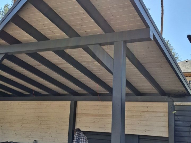 AWNING OVER BARBECUE (010)