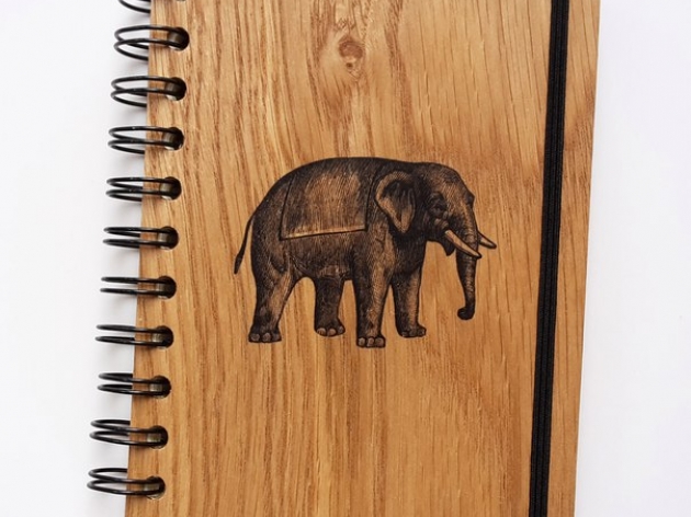 WOODEN NOTE BOOK OF A6 FORMAT