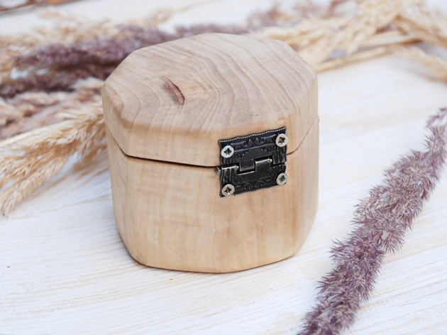 Jewelry Box of Maple NVO 038