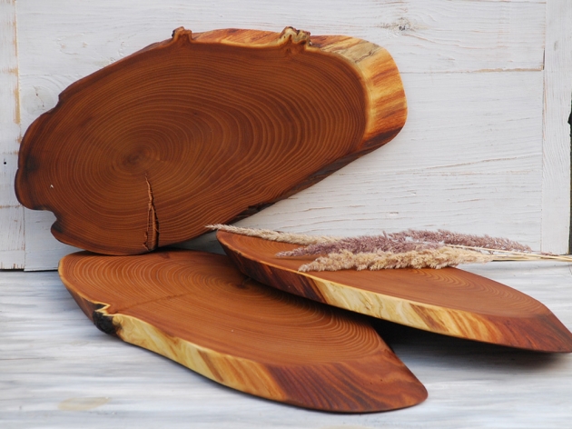 ANGLED CUTS OF OLIVE