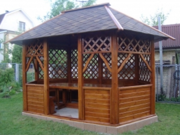 Овальная беседка