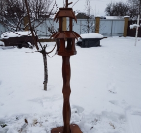 Кормушка двухсекционная