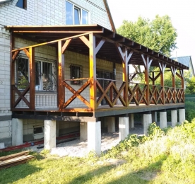 Большая терраса из дерева (0152)