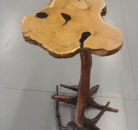 Столик "Root of tree"