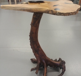 Столик "Root of tree"