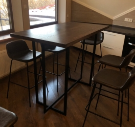 Bar Table of Oak`s Solid W 0112