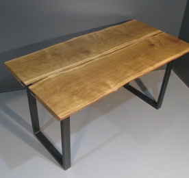 TABLE WS 037