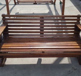 Bench With Wheel