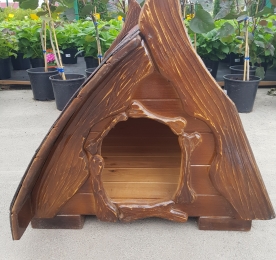Small Kennel of Wood (0174)