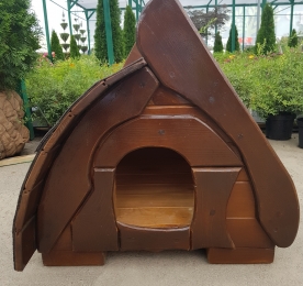 Small Kennel of Wood
