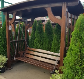 Качели с цветником