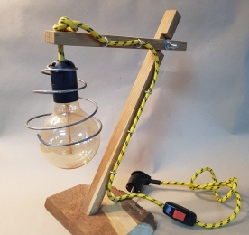 Lamp on Stand KR041