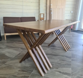СТОЛ "LETH"