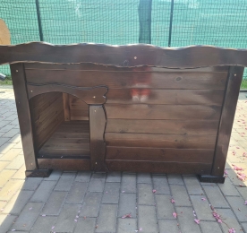 KENNEL OF WOOD