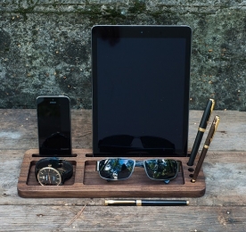STAND FOR SMARTPHONE AND TABLET