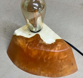 SHINE LAMP ON STAND