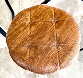 Bar stool