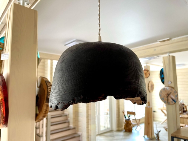 Charred chandelier (W 014)